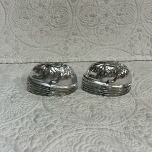 Set of 12 Nutbrown made in England rabbit molds‎